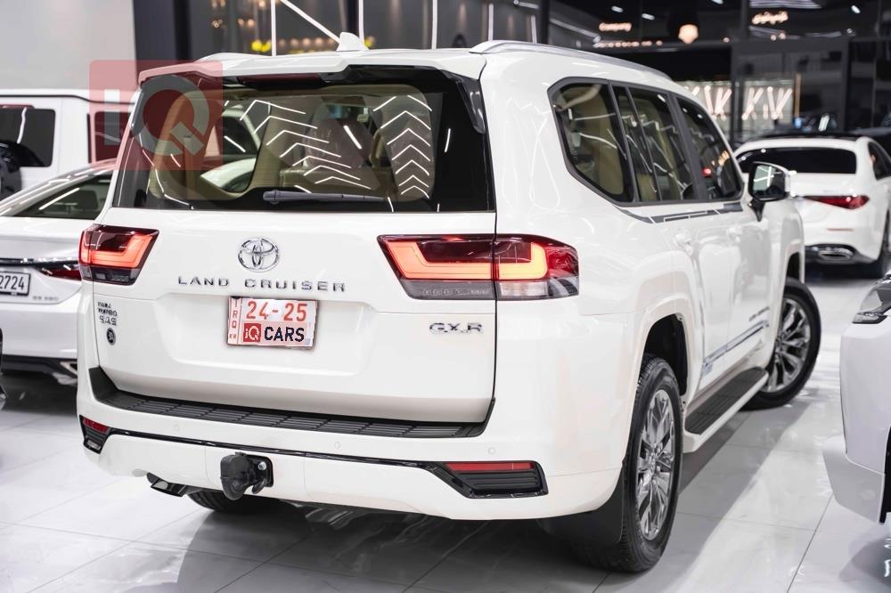 تويوتا لاندكروزر